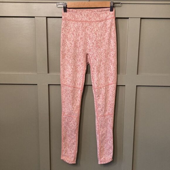 GYMSHARK Dry Moisture Management Full Length Leggings Pink Size XS - Picture 1 of 7